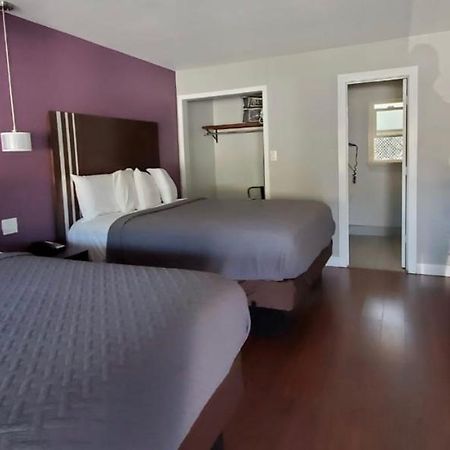 מרטינז Muir Lodge Motel מראה חיצוני תמונה