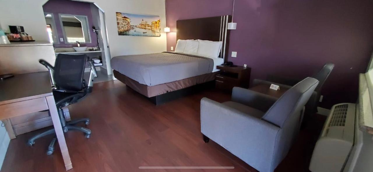 מרטינז Muir Lodge Motel מראה חיצוני תמונה