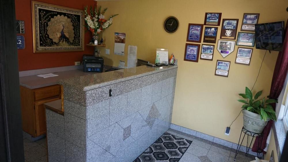 מרטינז Muir Lodge Motel מראה חיצוני תמונה