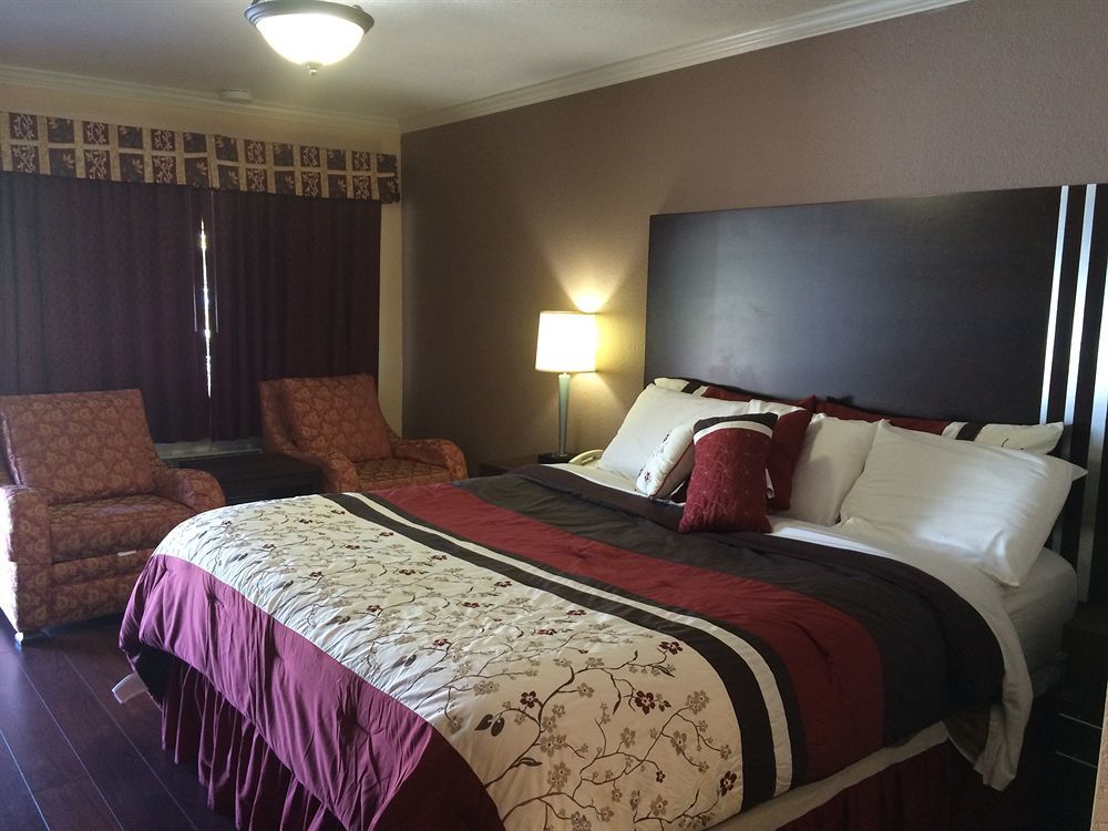 מרטינז Muir Lodge Motel מראה חיצוני תמונה